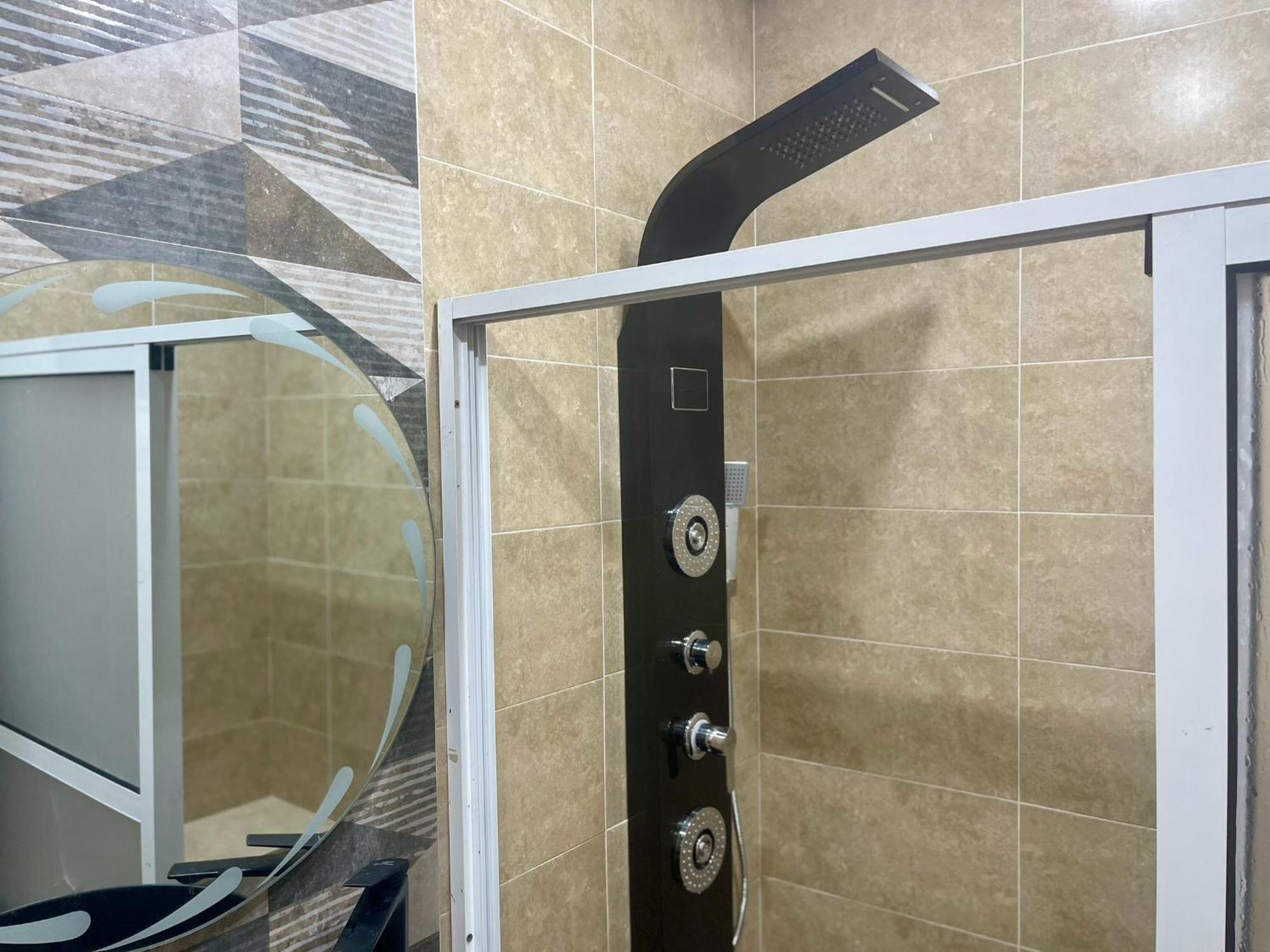 Moderne Bien Equipe Apartamento