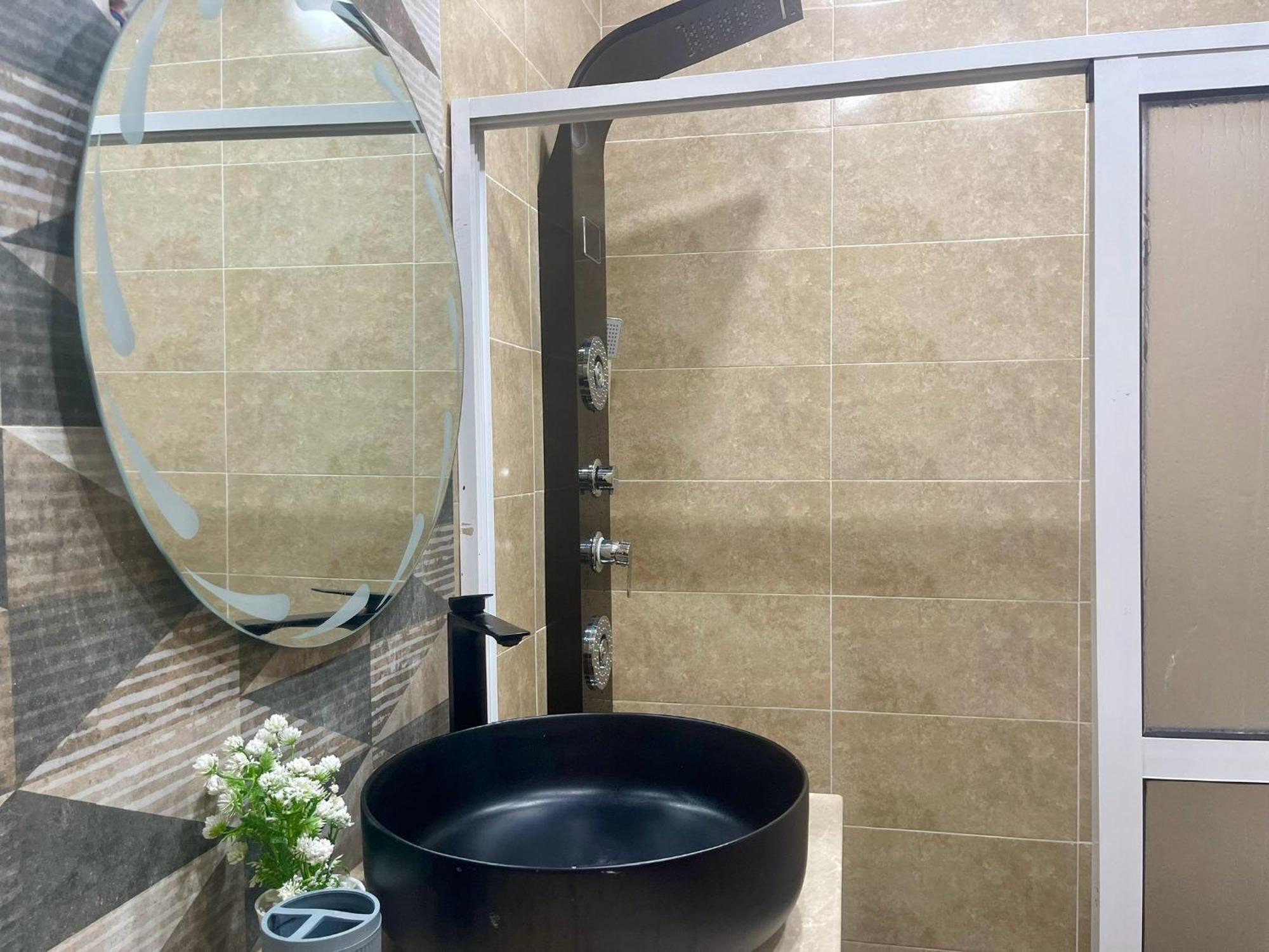 Moderne Bien Equipe Apartamento